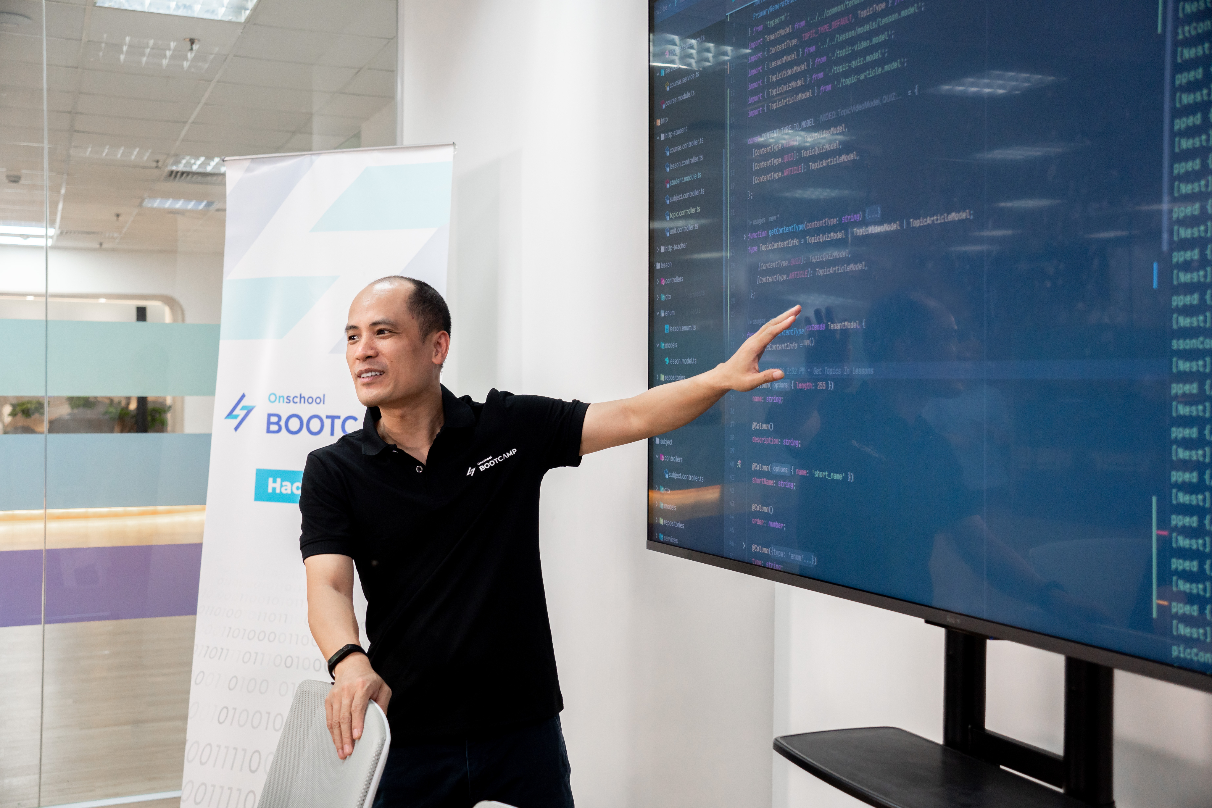 Giảng viên giảng dạy